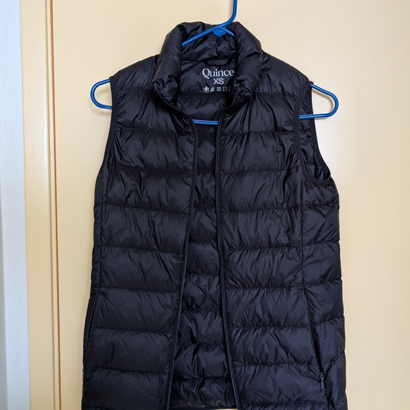 Quince Goose Down Black Puffer Vest - Picture 6 of 8